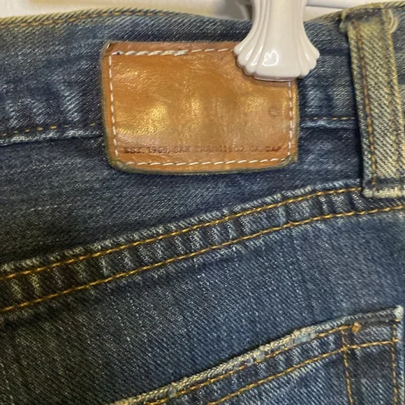 Gap boot fit distressed - Picture 9 of 9